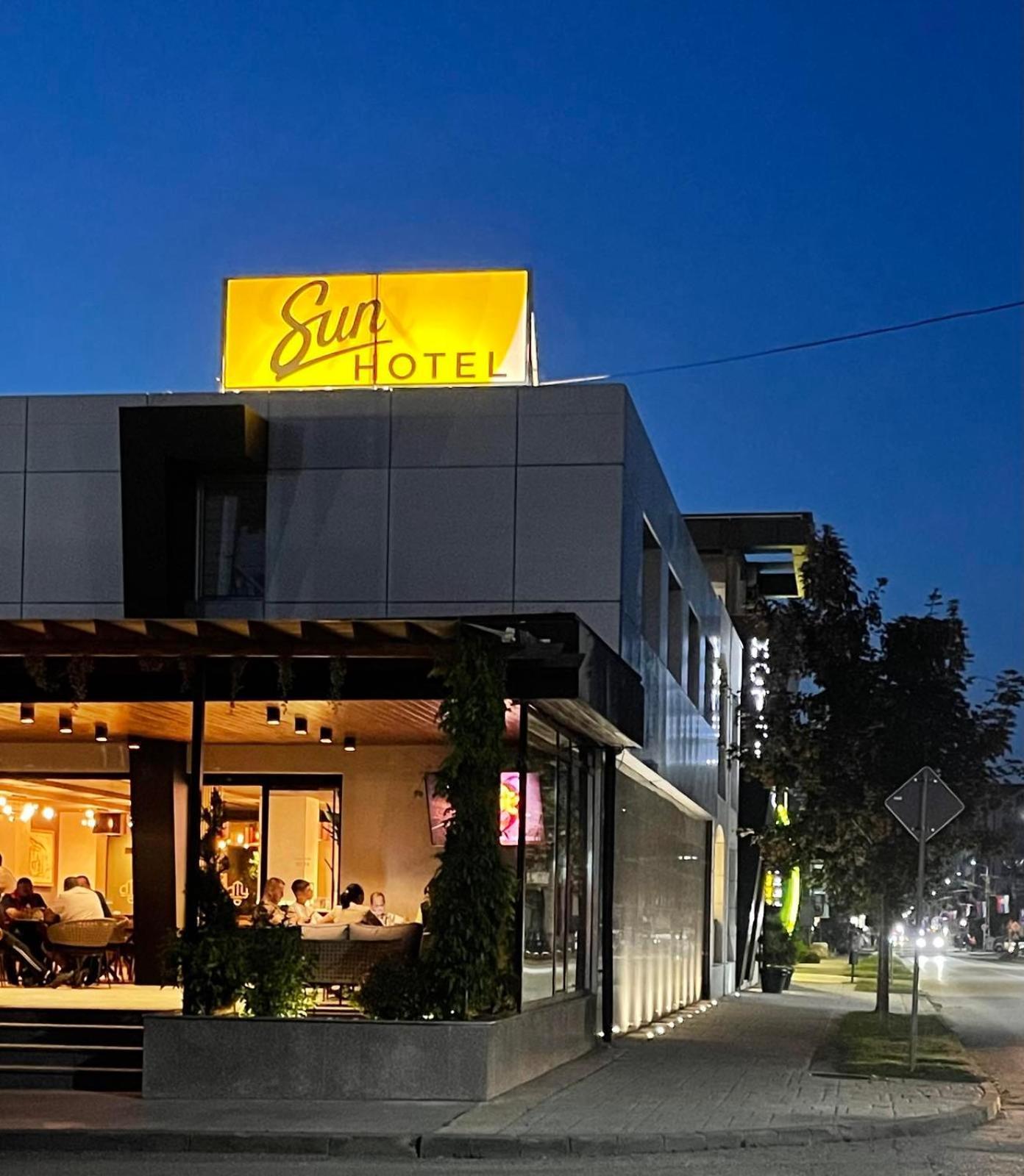 Hotel Sun Loznica Eksteriør billede