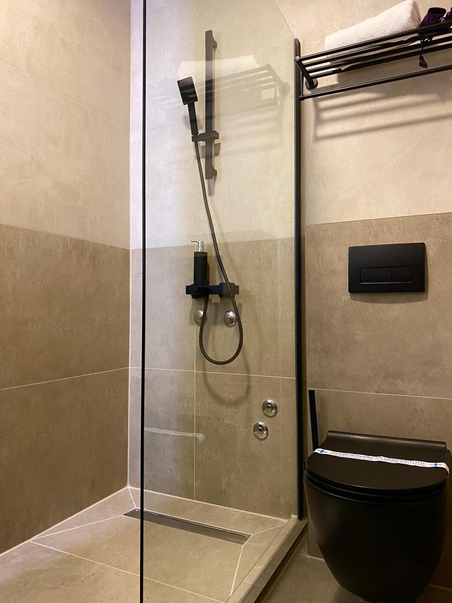 Hotel Sun Loznica Eksteriør billede